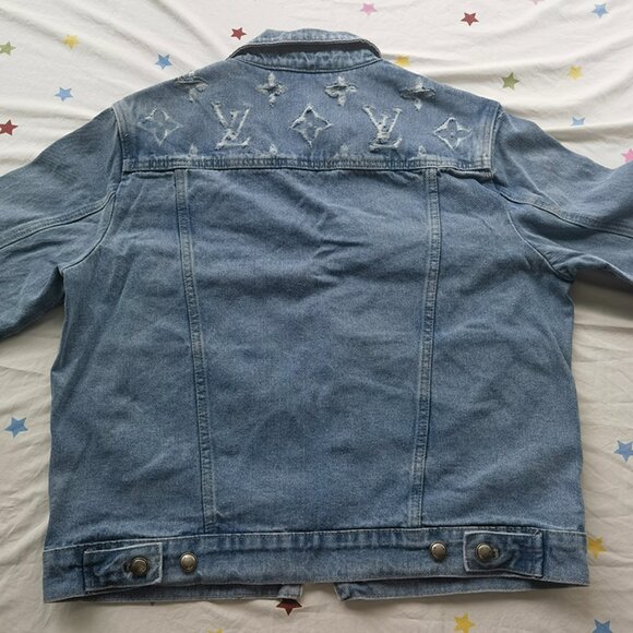 Louis Vuitton Distressed Light Denim Jacket - Picture 7 of 8